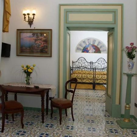 Old Taverna Sorrentina Esterno foto